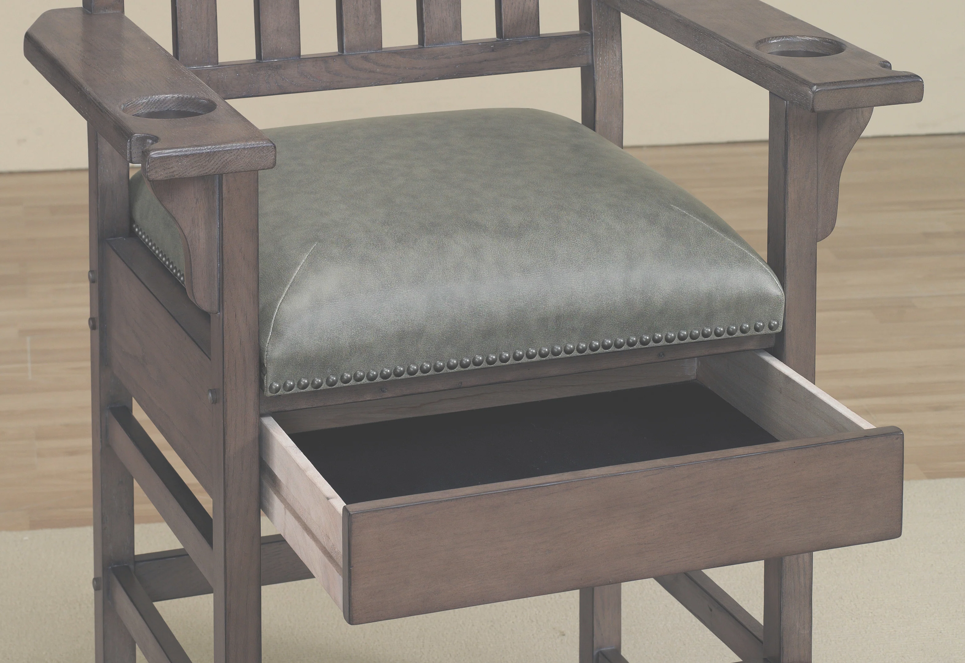 American Heritage King Chair - Image 9