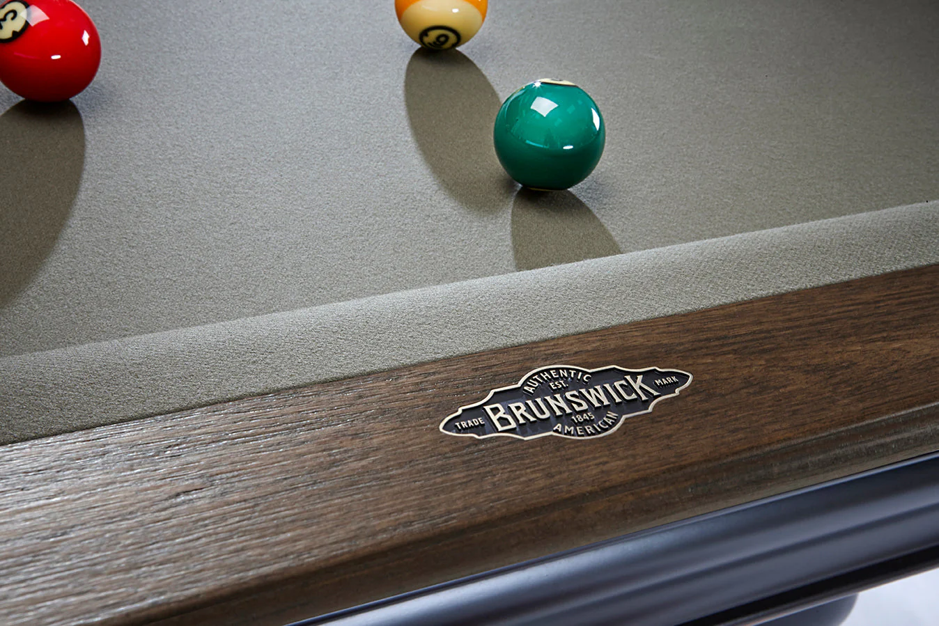 Brunswick Glenwood 7' with Talon Ball & Claw Leg - Image 5