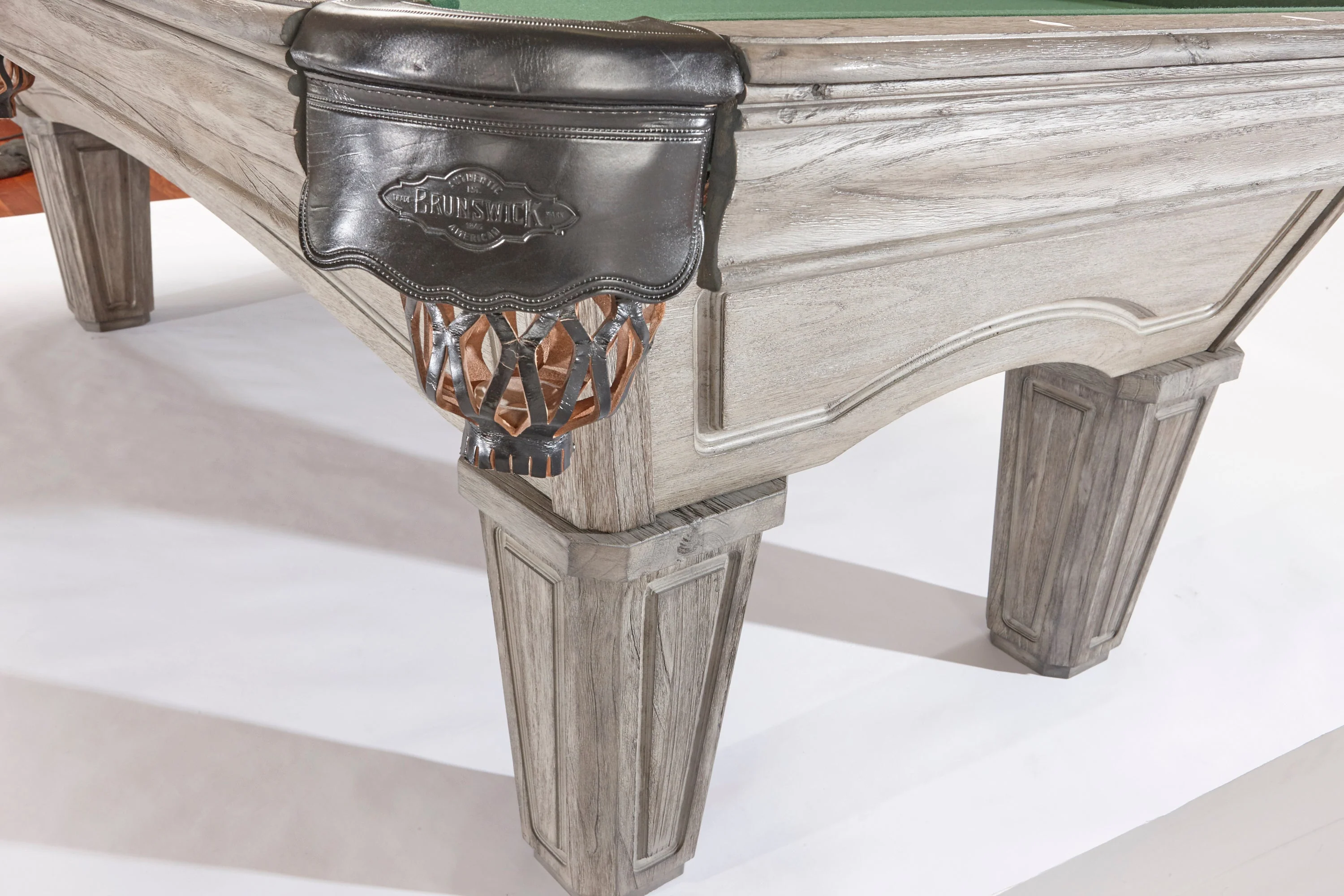 Brunswick Glenwood 8' Pool Table With Tapered Leg - Image 15