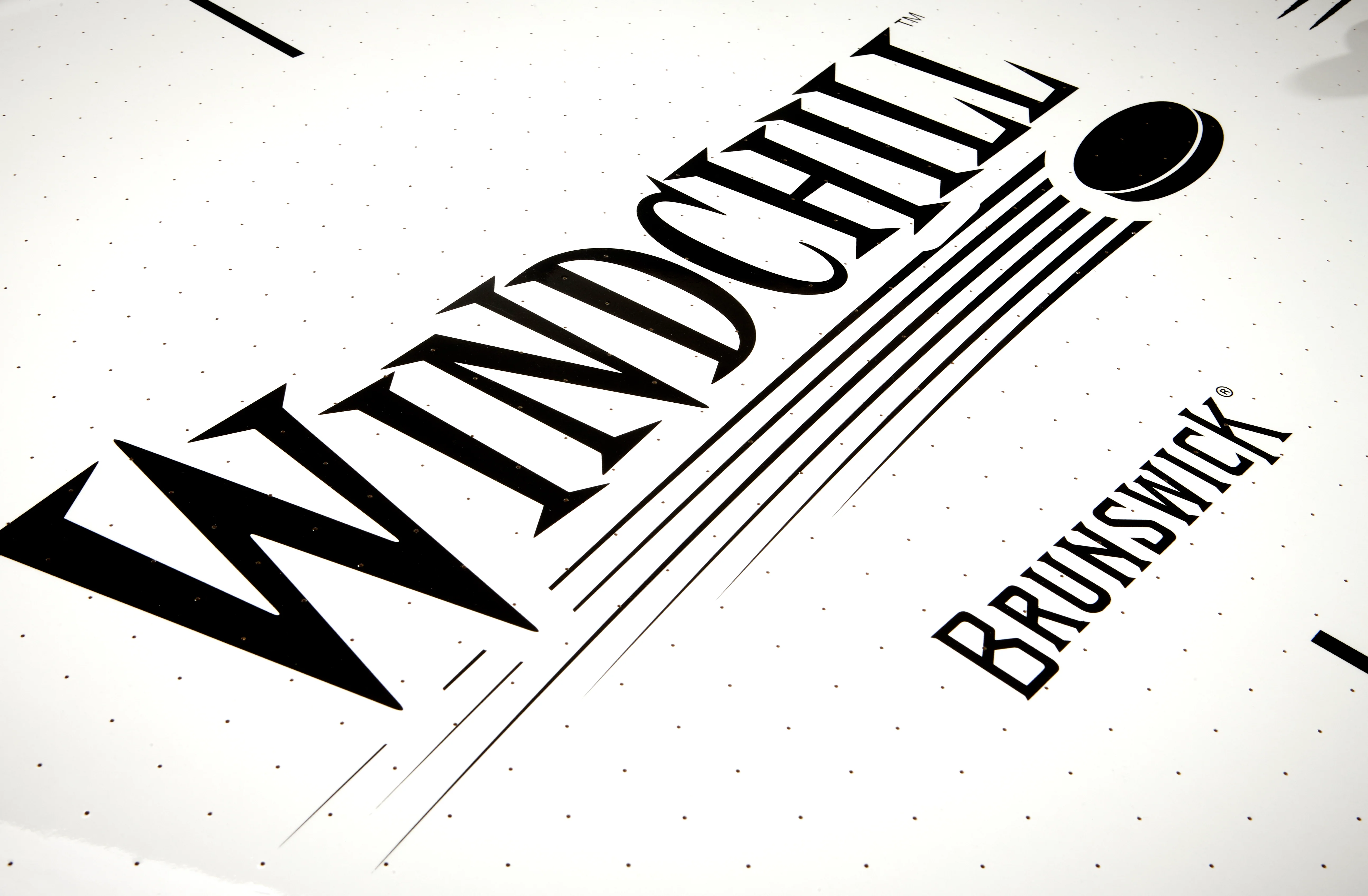 Brunswick Windchill II 7' Air Hockey - Image 8